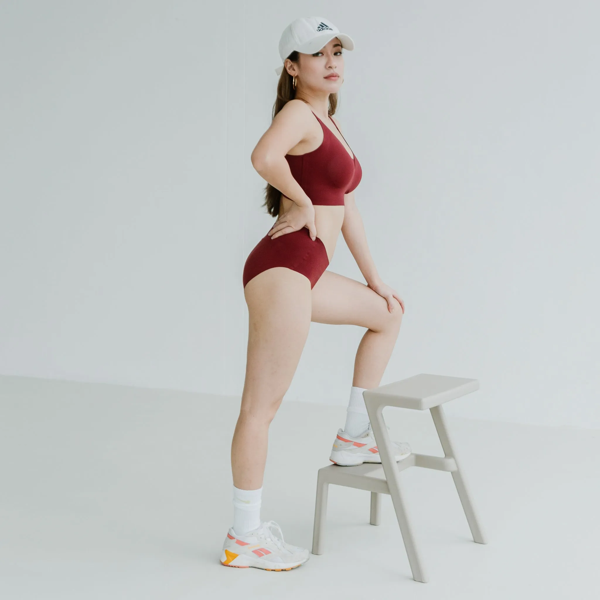 AIR-LEISURE Midi U-Back Seamless Bra in Wine