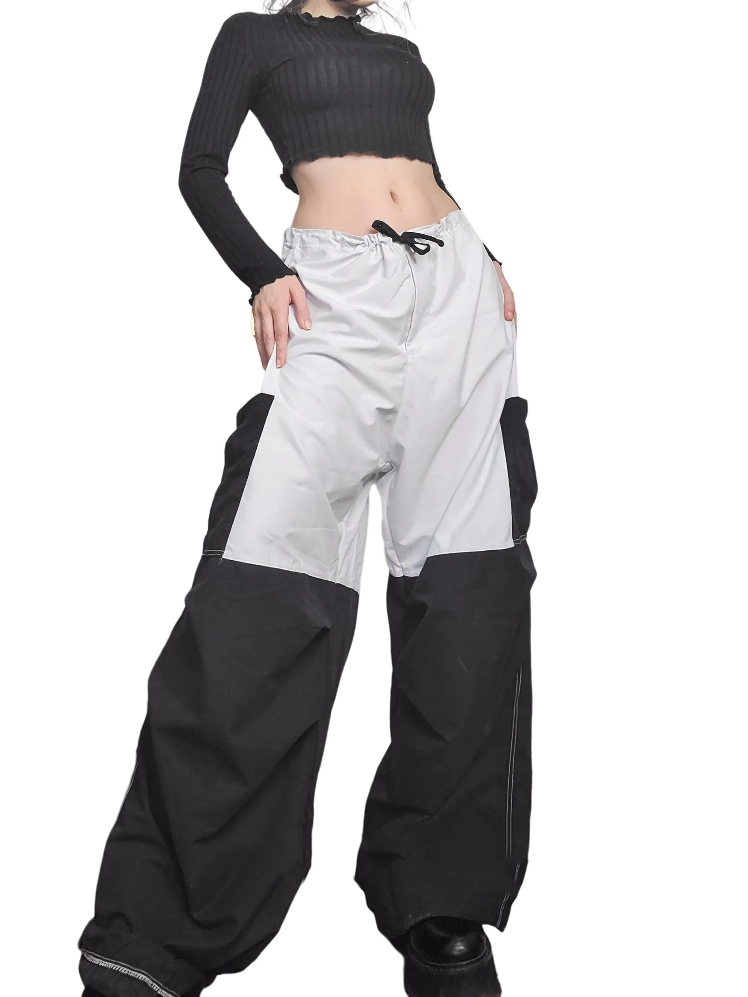 Baggy parachute noir et blanc