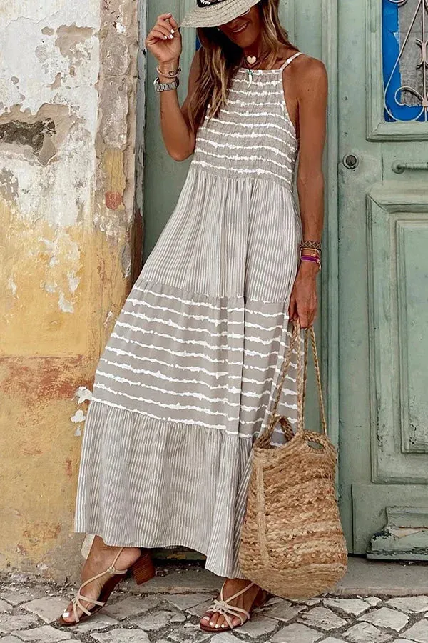 Brynn - Flared maxi dress with halter neck and summer stripes