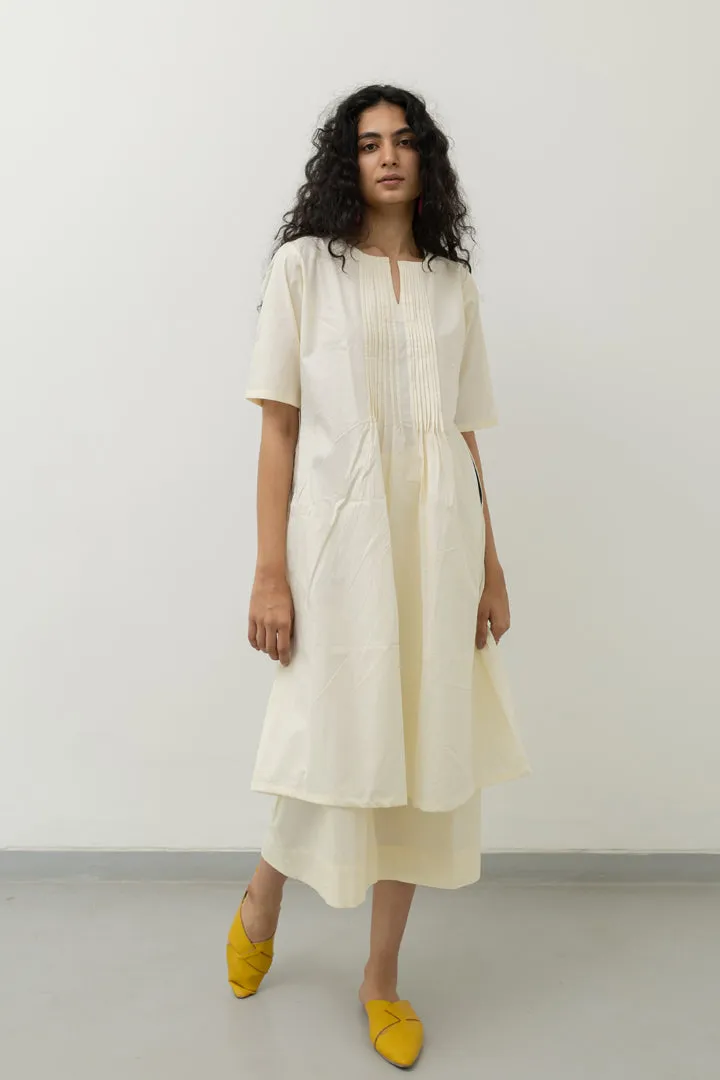Chalk Pin tucks tunic with Pants