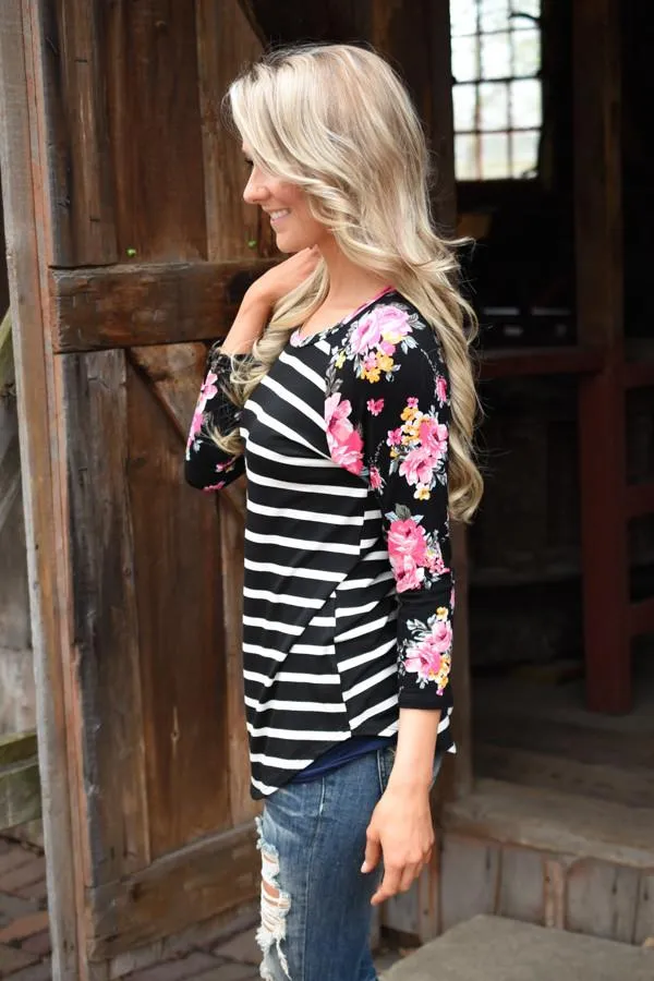 Crowd Pleaser Floral Top ~ Black