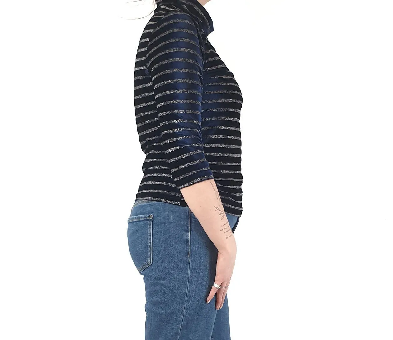 Kindling navy and metalic gold striped top size L (best fits size 12)