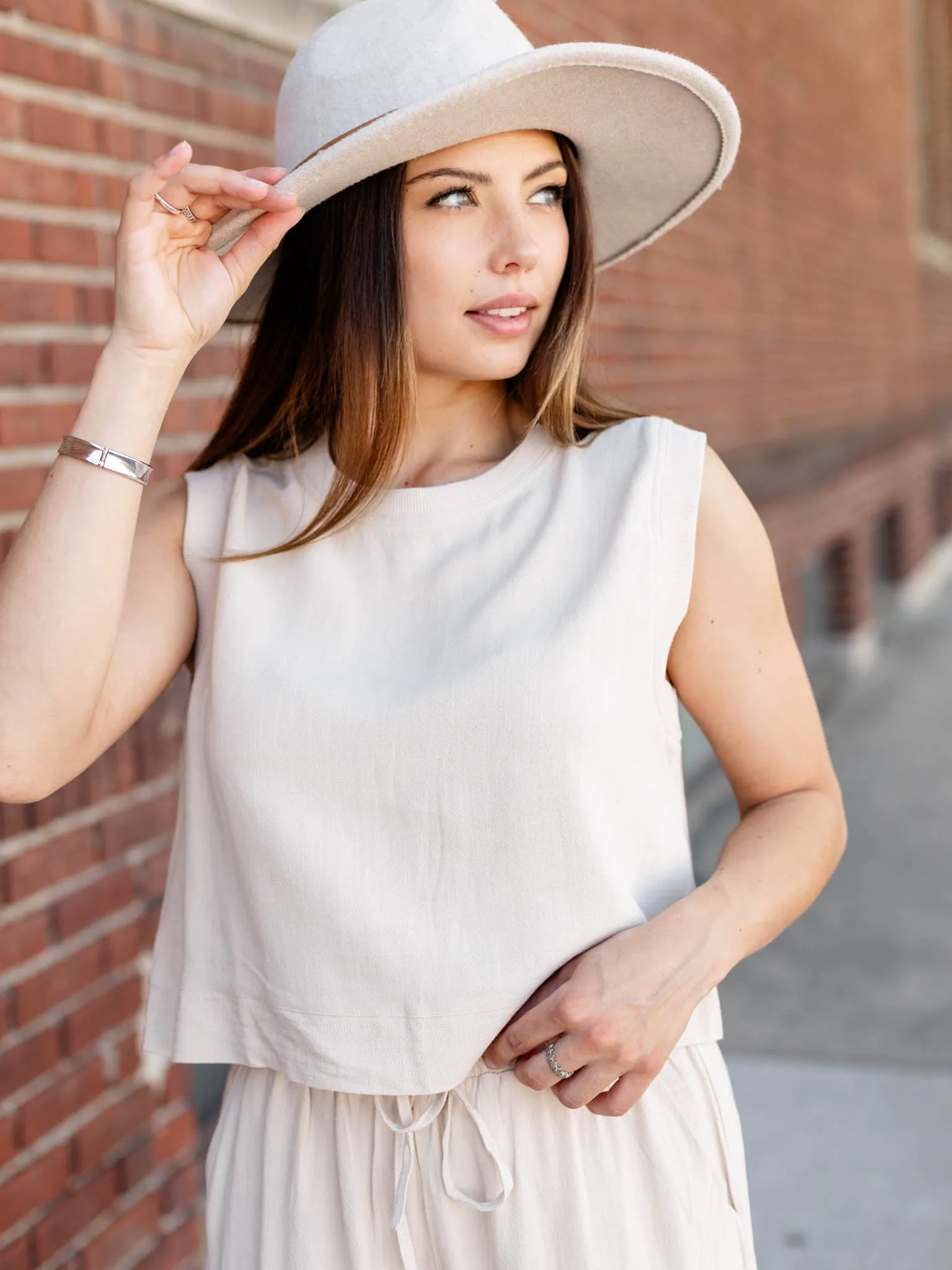 Linen Sleeveless Top