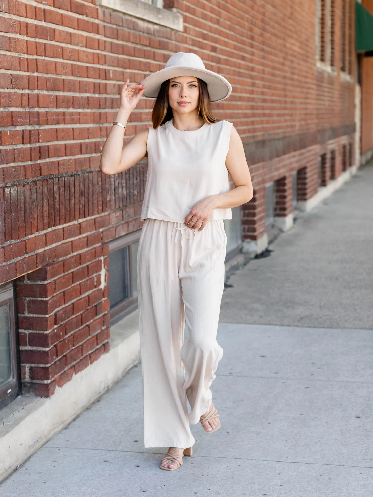 Linen Sleeveless Top
