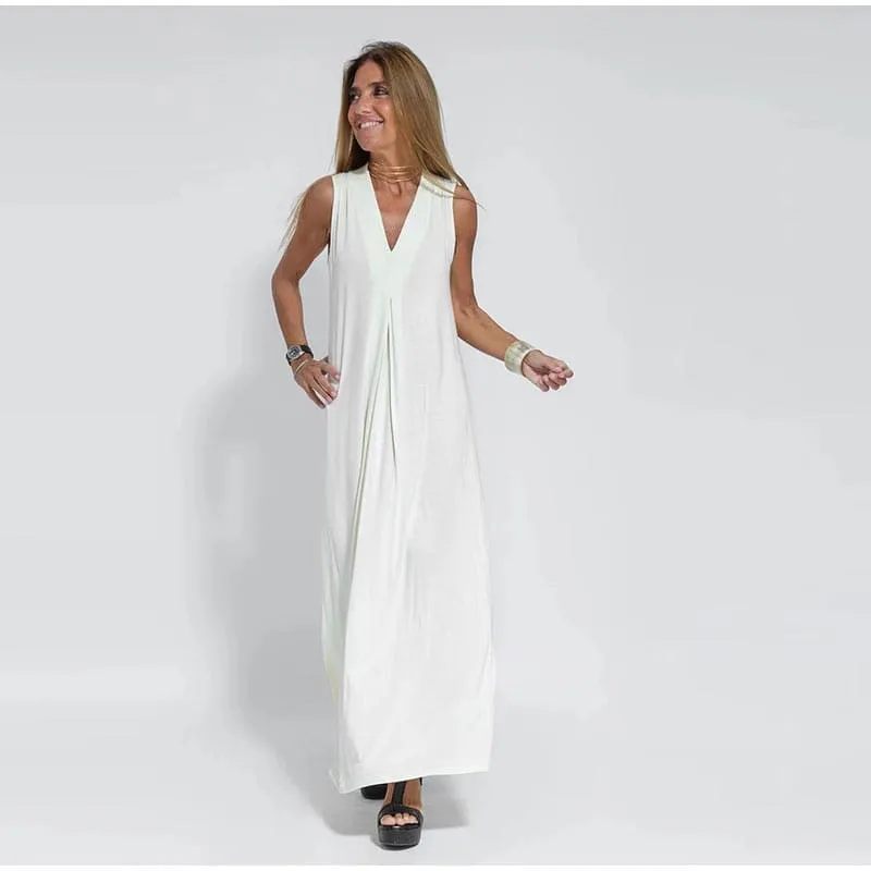 Stephanie Elegance dress - slimming silhouette