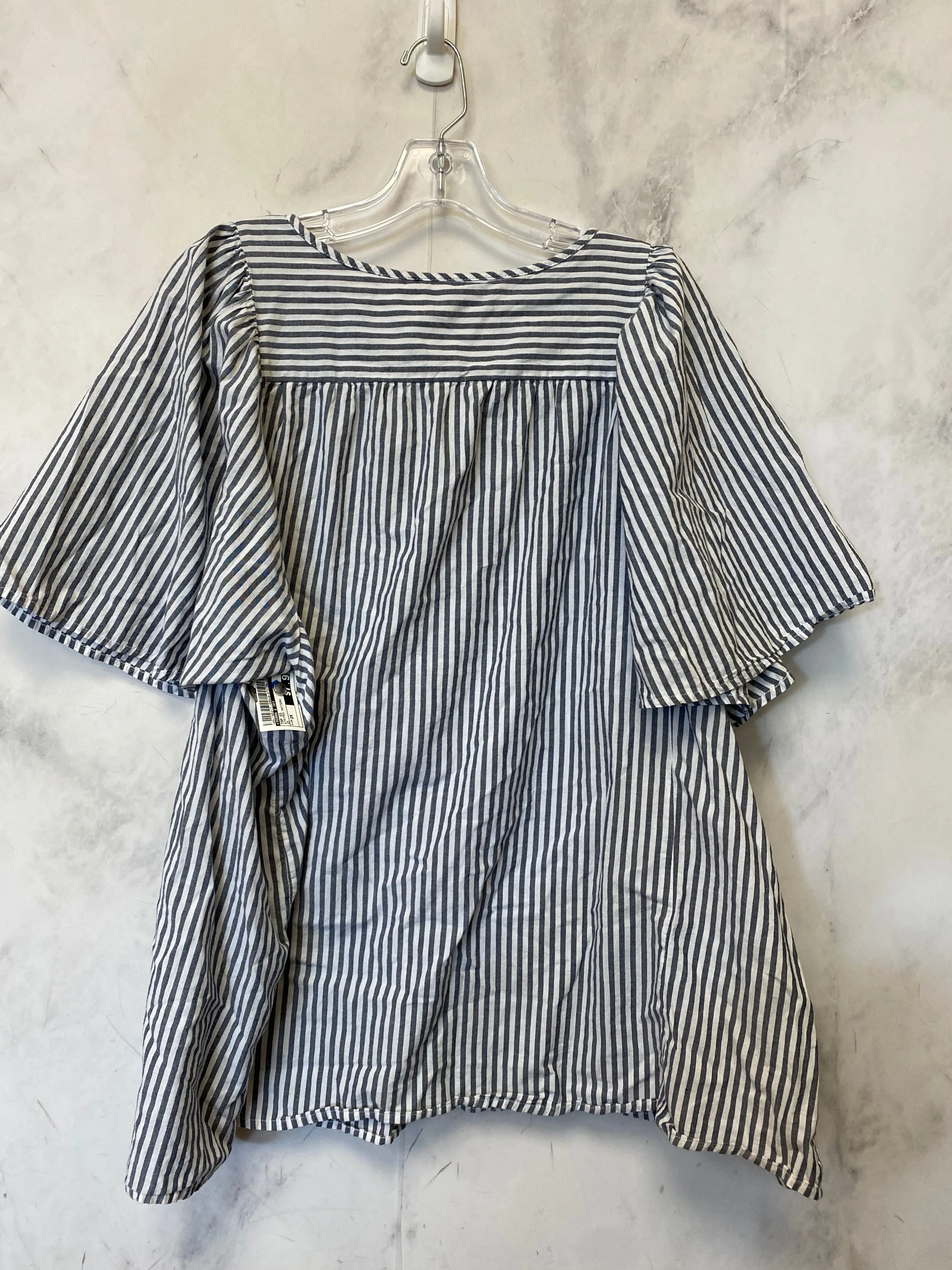 Top Short Sleeve By Terra & Sky In Striped Pattern, Size: 2x