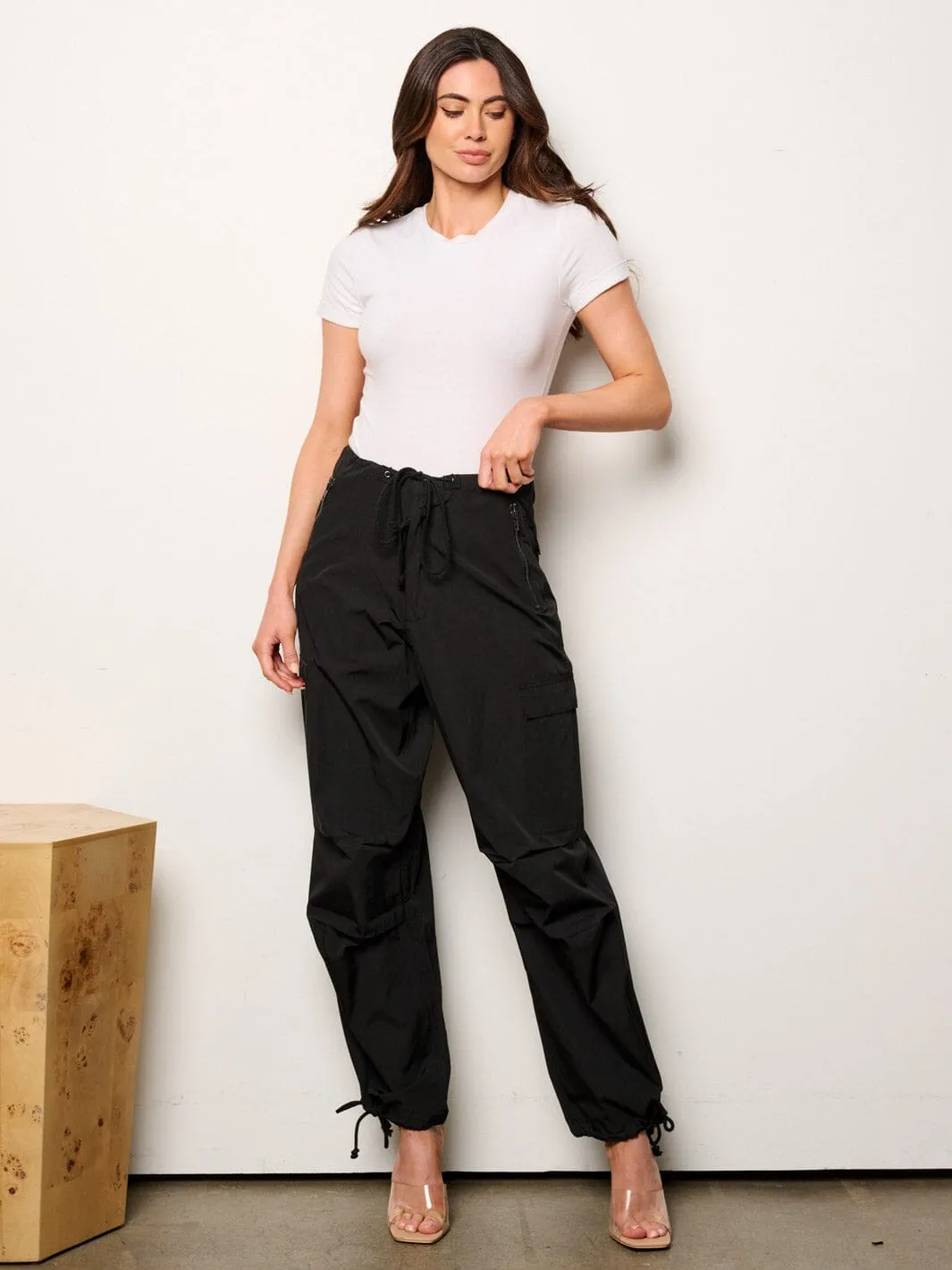 WOMEN'S BUTTON CLOSURE CARGO POCKETS JOGGERS PANTS