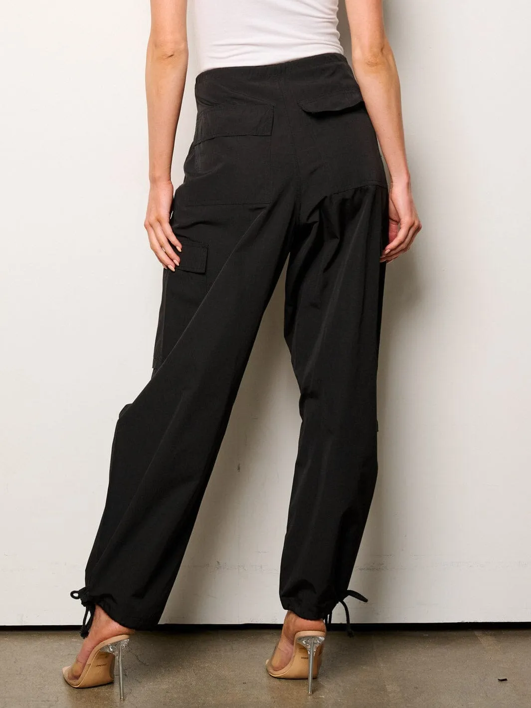 WOMEN'S BUTTON CLOSURE CARGO POCKETS JOGGERS PANTS