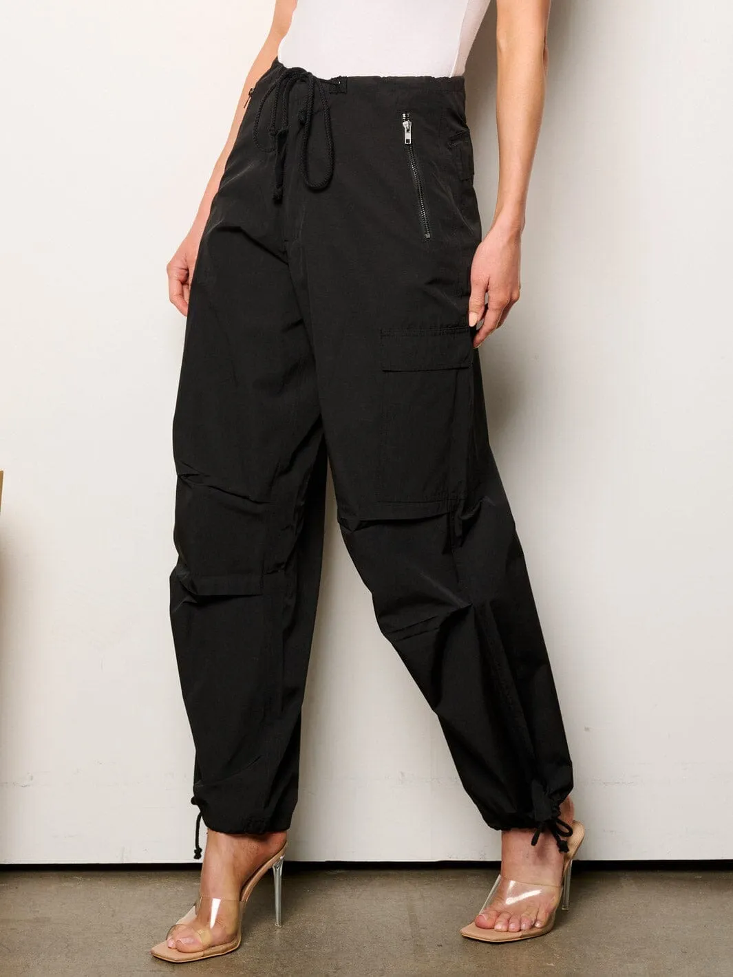 WOMEN'S BUTTON CLOSURE CARGO POCKETS JOGGERS PANTS