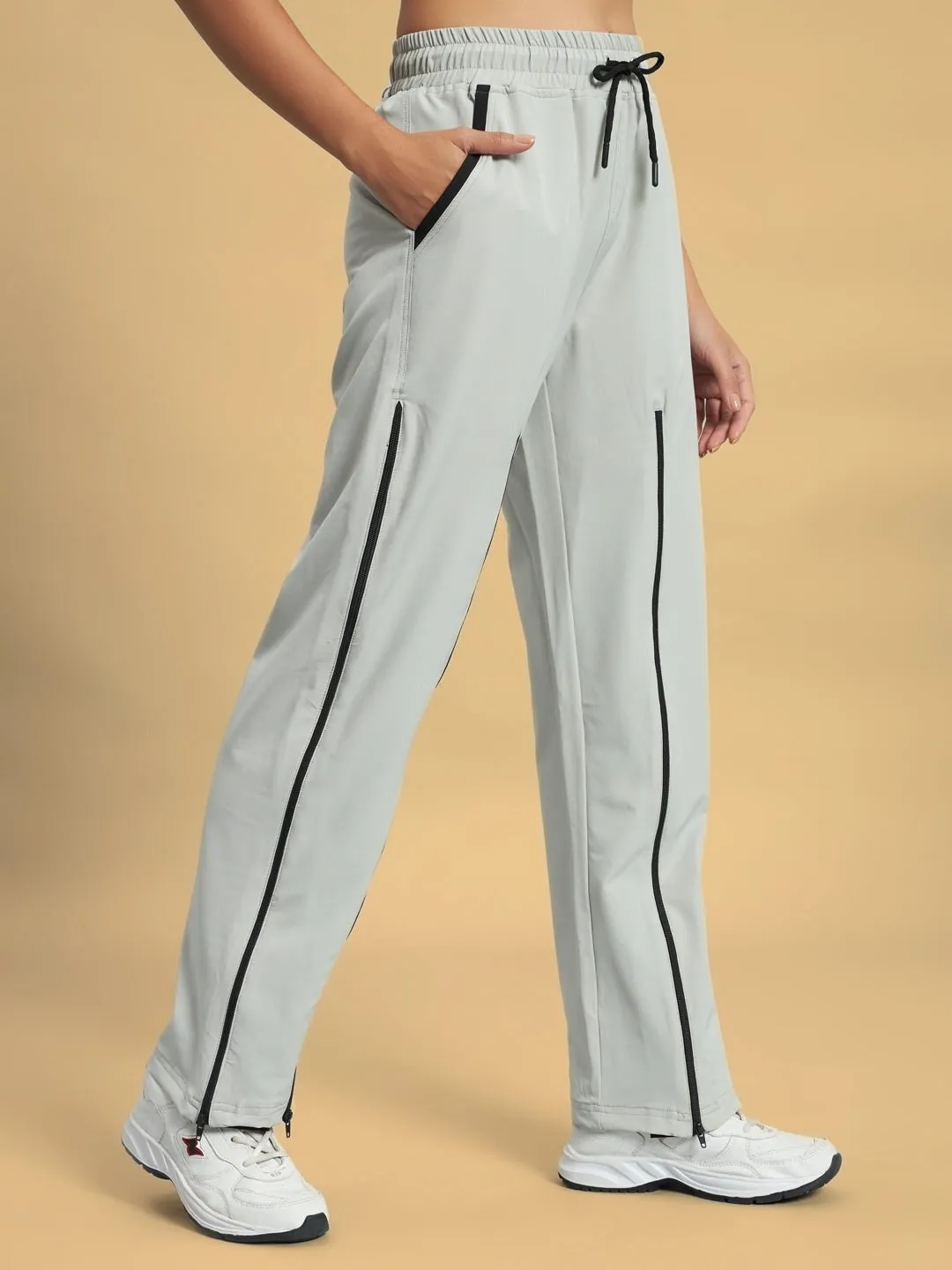 Women's Primo Parachute Cargo Pants (Grey)